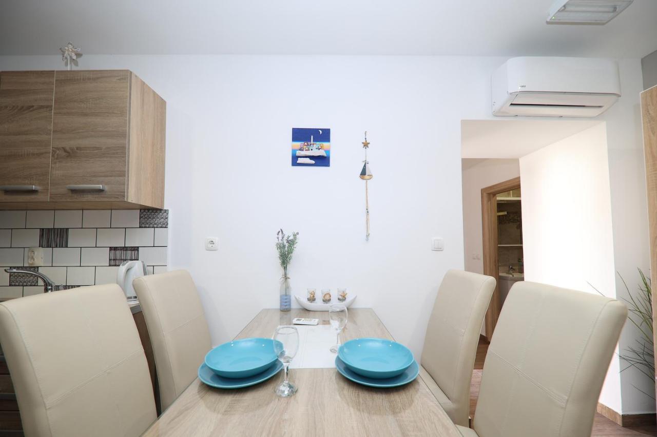 Apartmani Dvor Betina Betina  Zewnętrze zdjęcie